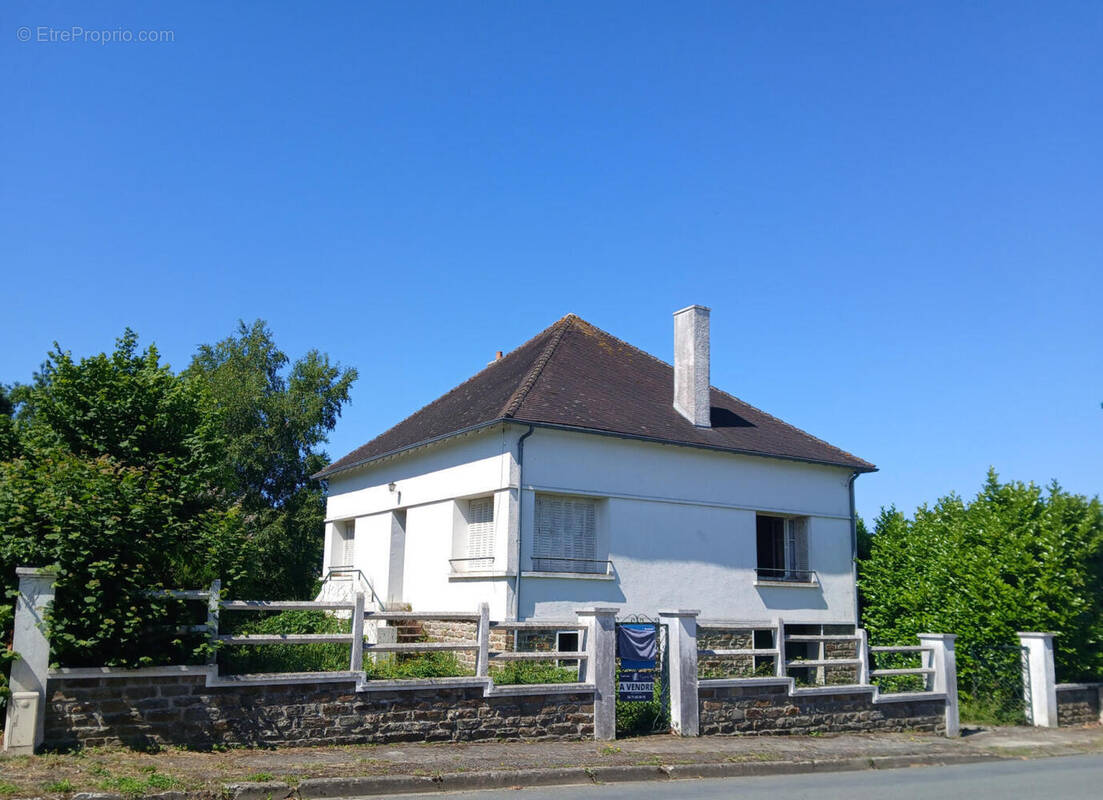 20250617_112538 - Maison à SAINT-PRIEST-LES-FOUGERES