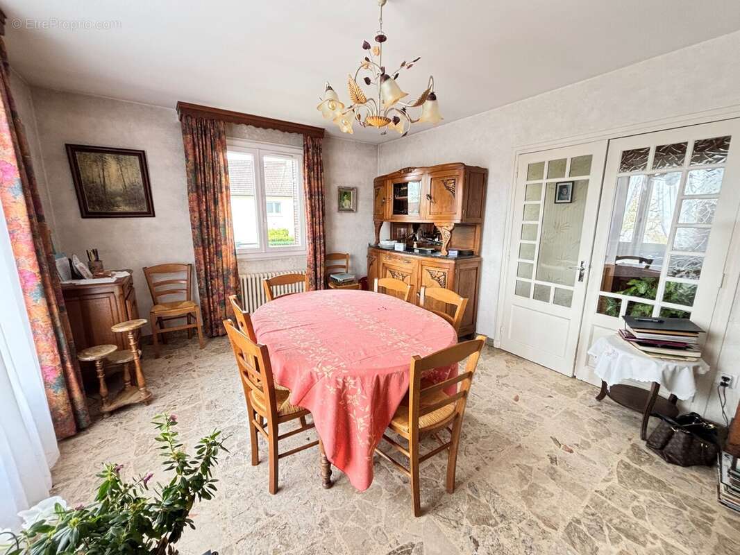 Maison à SAINT-GERMAIN-DU-PLAIN