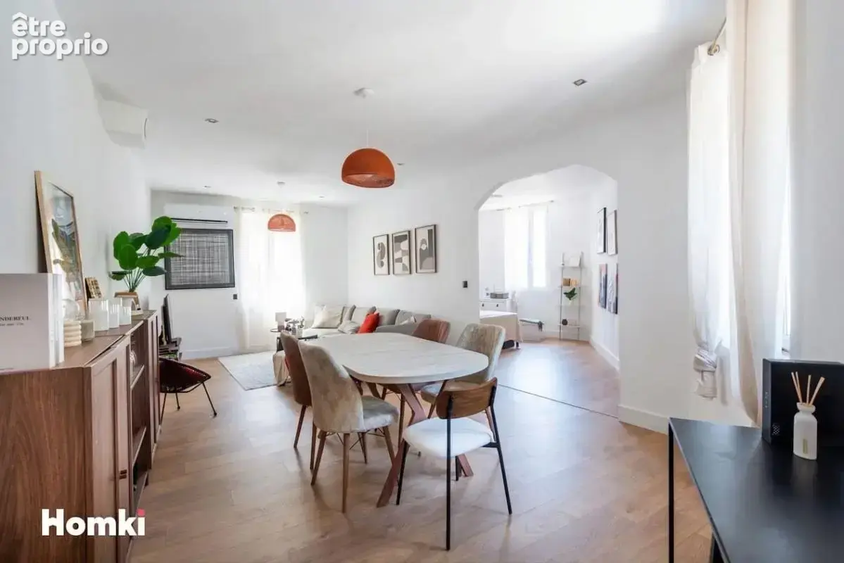 Maison de ville T3 de 110 m² à Saint-Andiol 13670 - photo 1