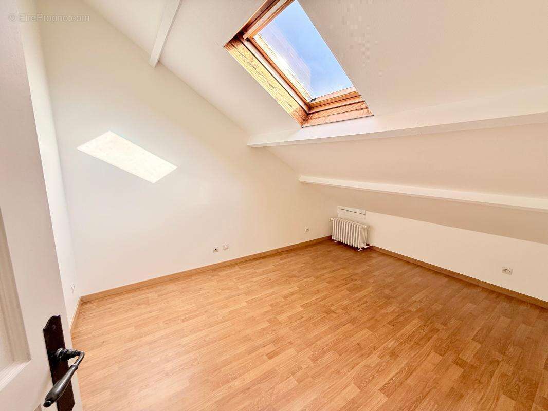 Maison à AUVERS-SUR-OISE