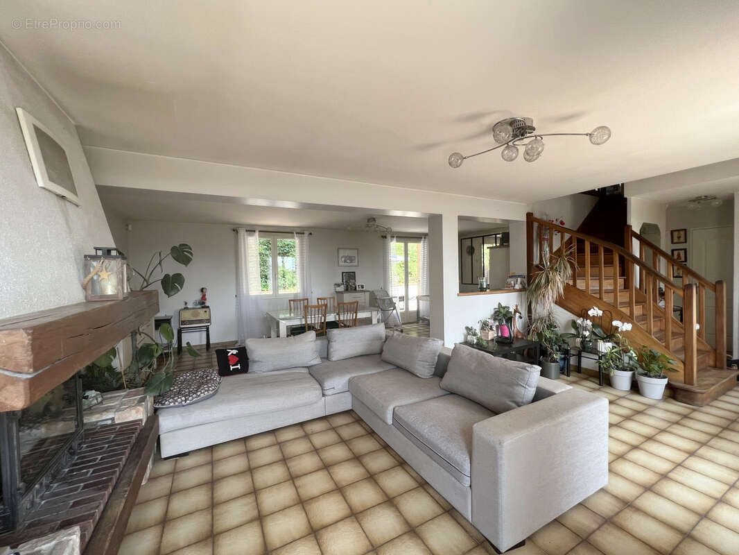 Maison à VAUX-SUR-SEINE