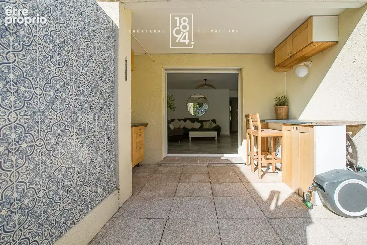 Appartement T3 traversant avec 60 m² d'extérieur - Parc Borély - photo 3