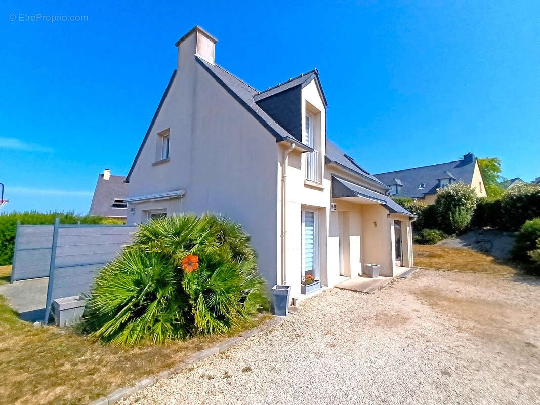 Maison à Créhen - 3 chambres - photo 2