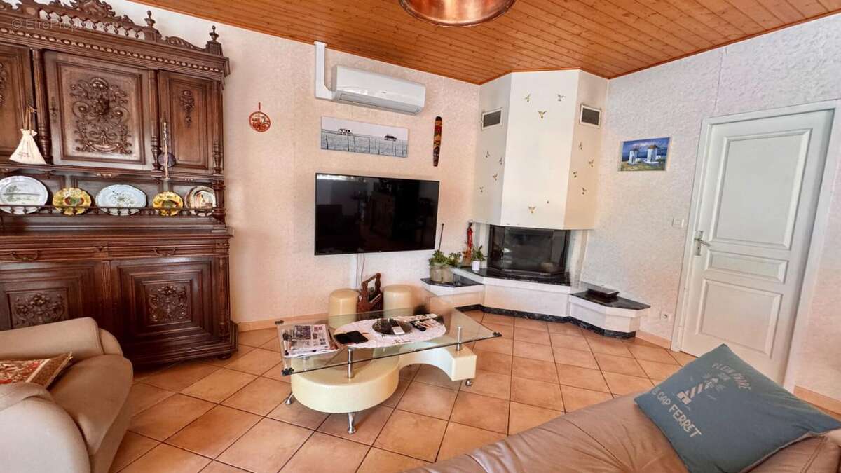 Villa plain-pied avec piscine - photo 11