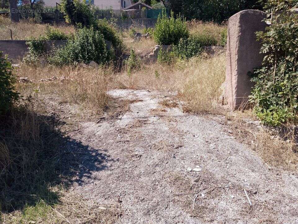 Terrain à SANARY-SUR-MER