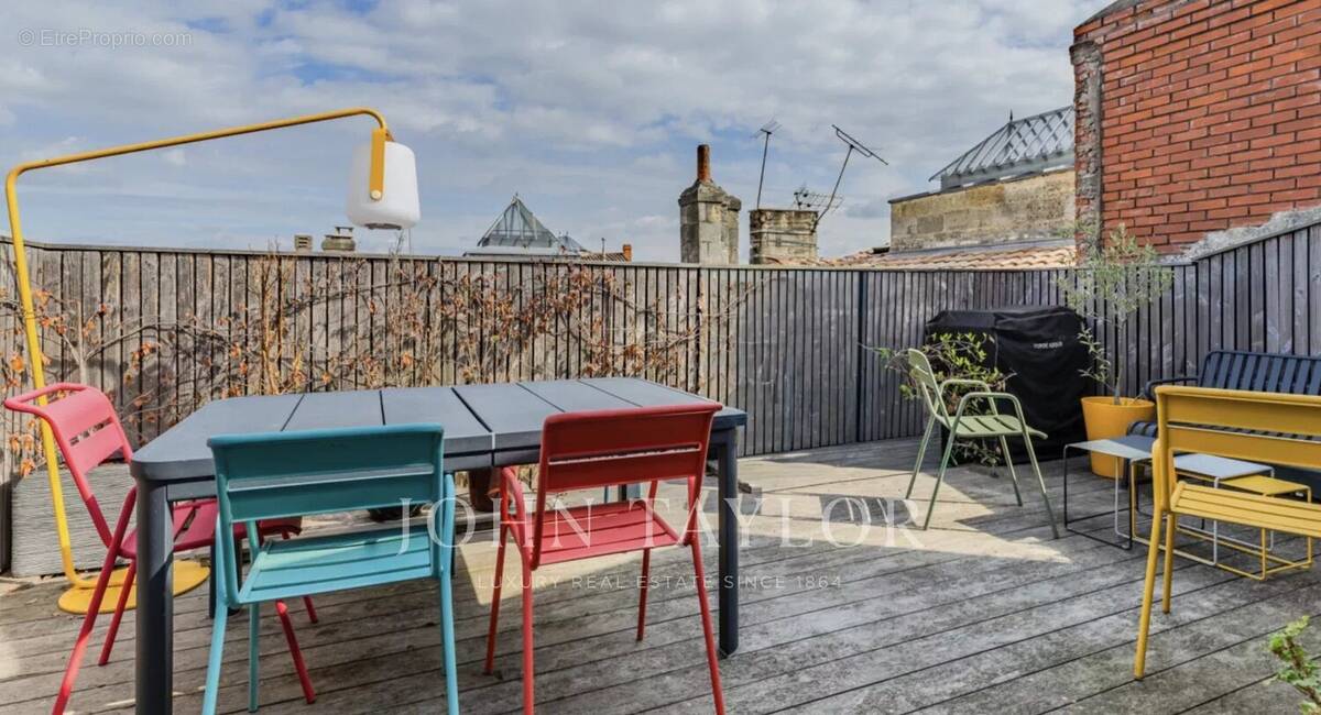 Appartement à BORDEAUX
