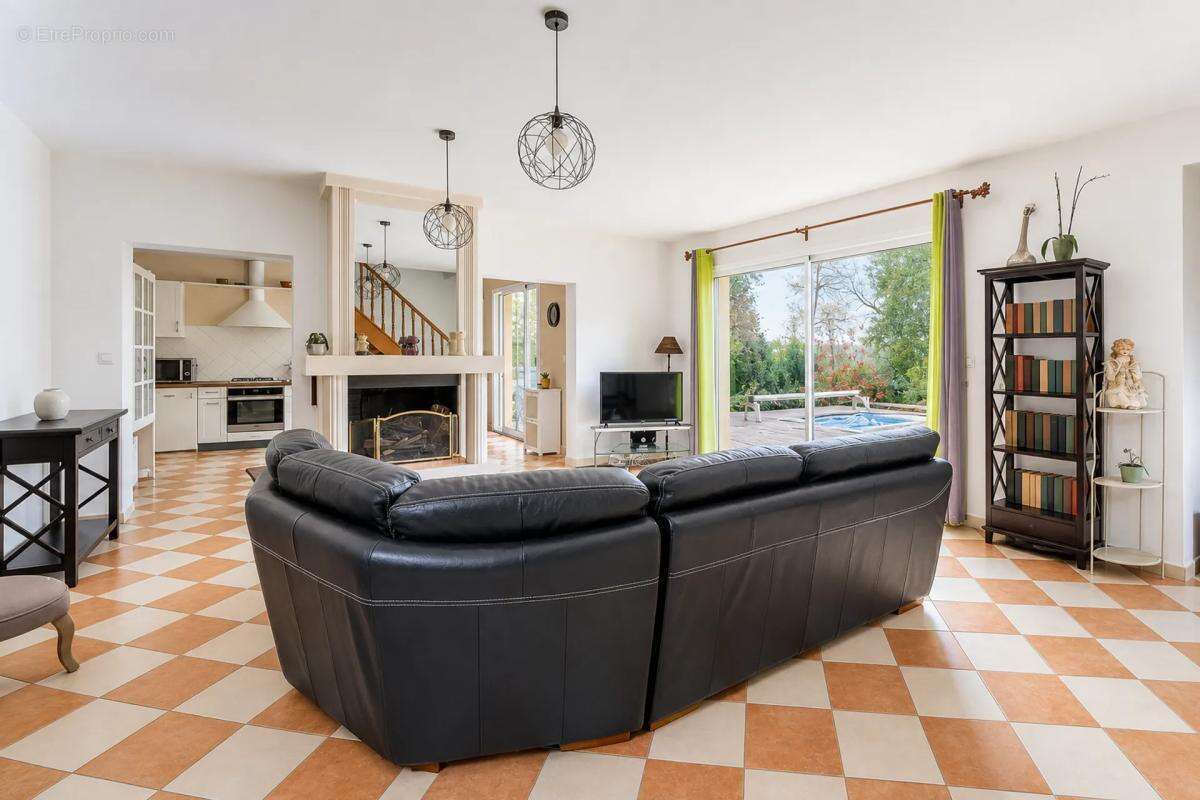 Baurech – Maison avec piscine, jardin et panorama exceptionnel - photo 2