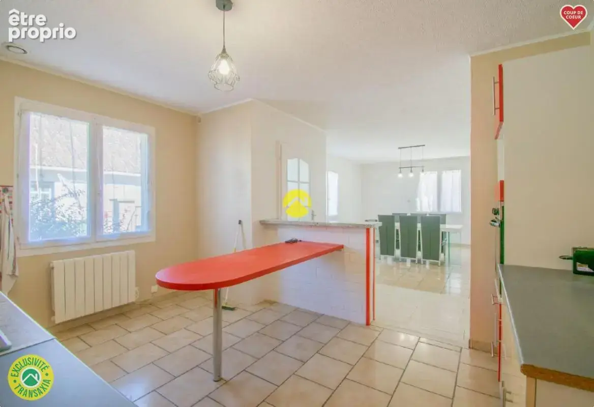 Maison plain-pied au centre village - photo 6
