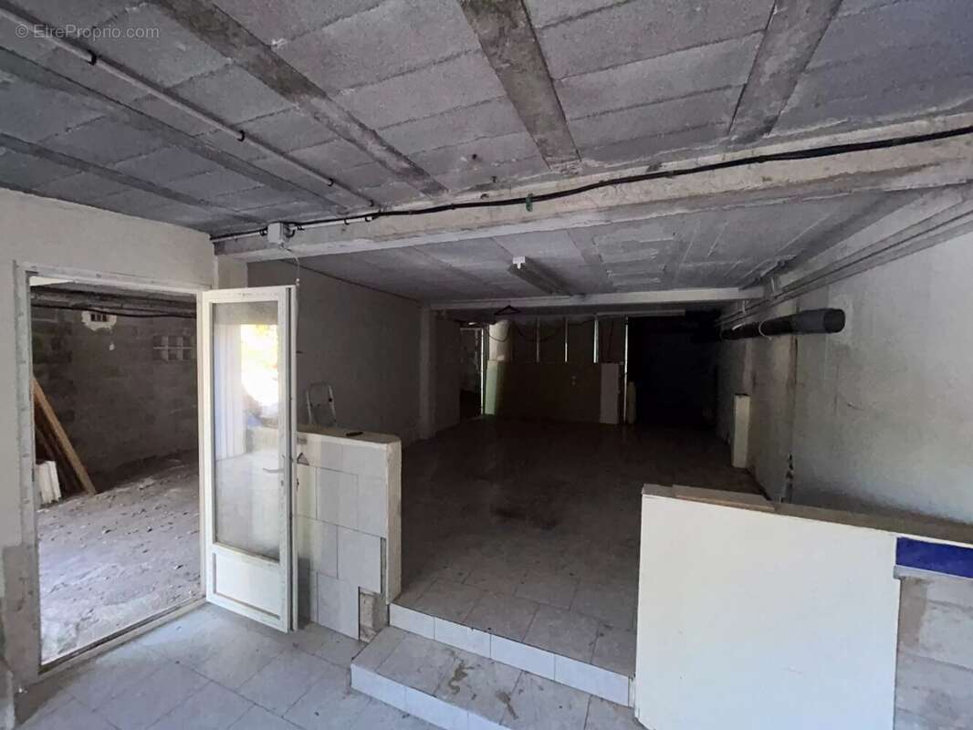 Commerce à SAINT-RAPHAEL