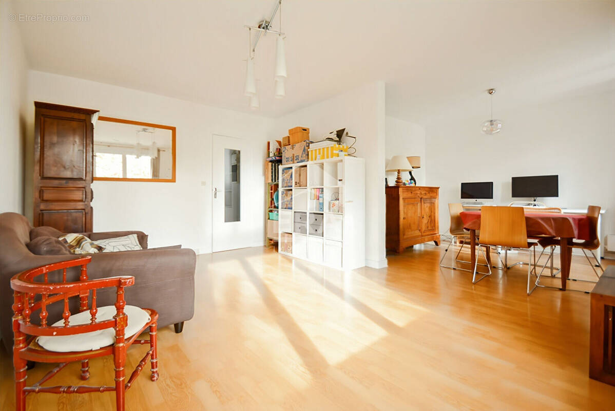Appartement à ISSY-LES-MOULINEAUX