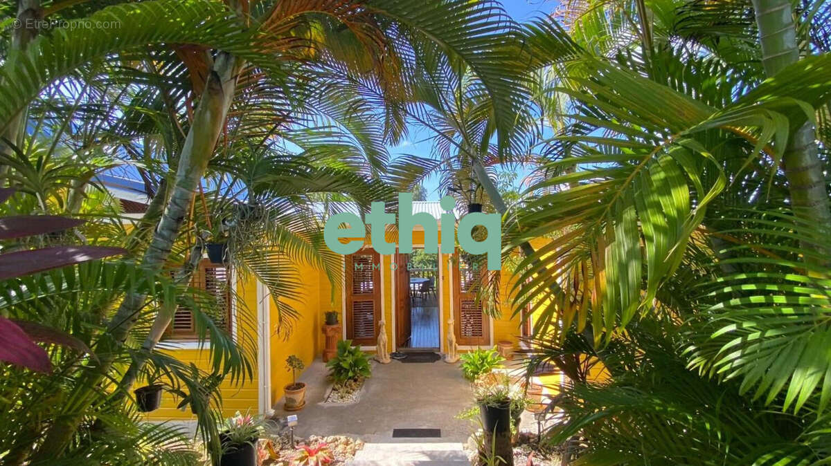 Maison à SAINTE-ANNE