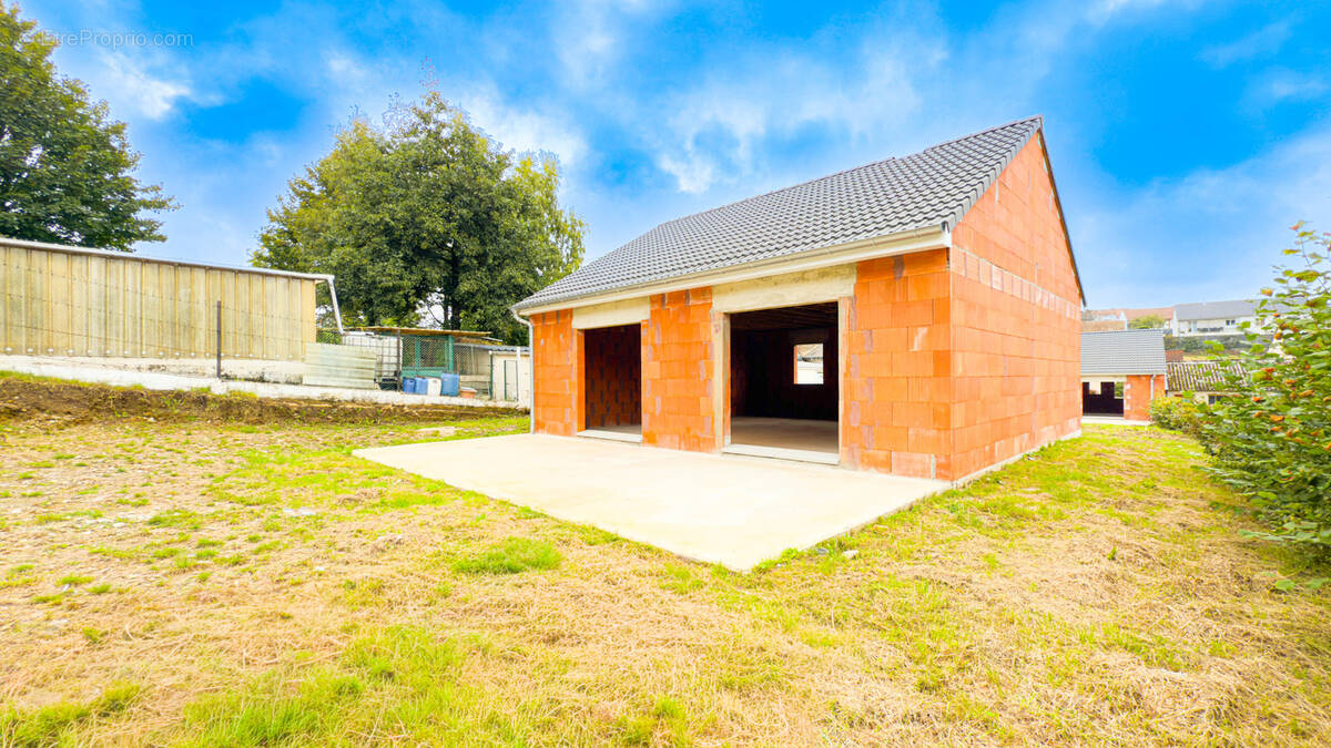 Maison à LES MAZURES