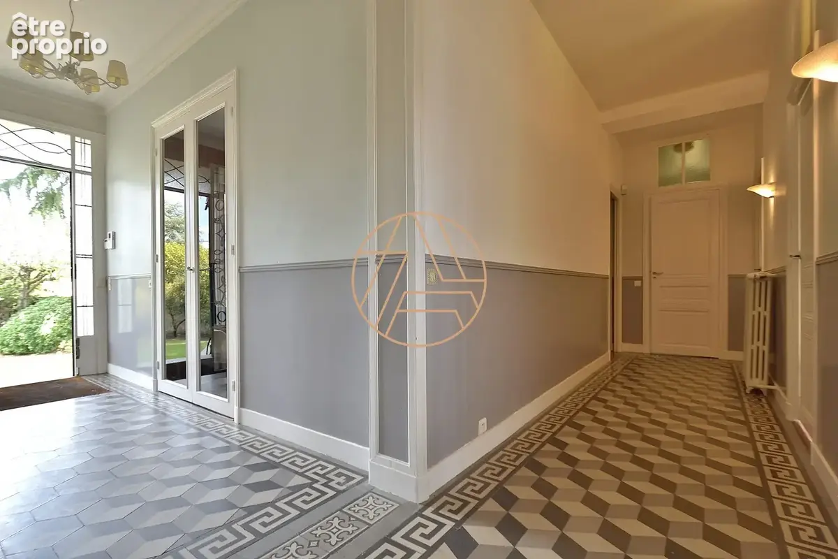 Maison 9 pièces 260 m² à vendre à Sucy-En-Brie (94370) - photo 9