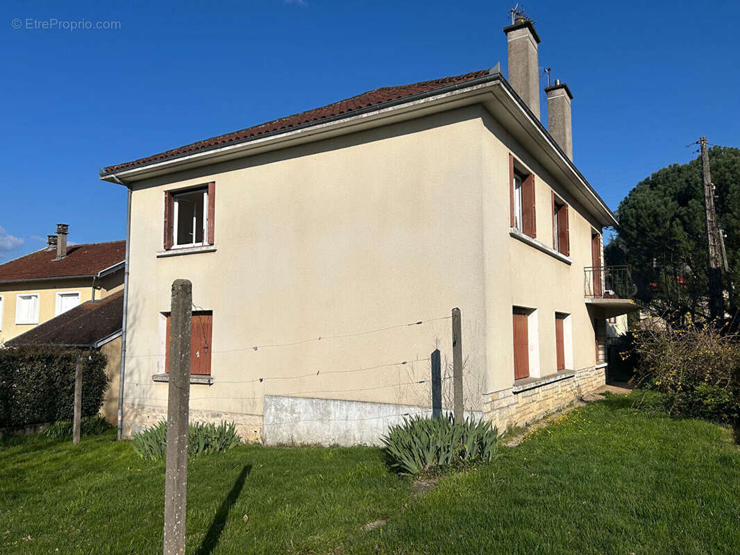 Maison à CAPDENAC-GARE