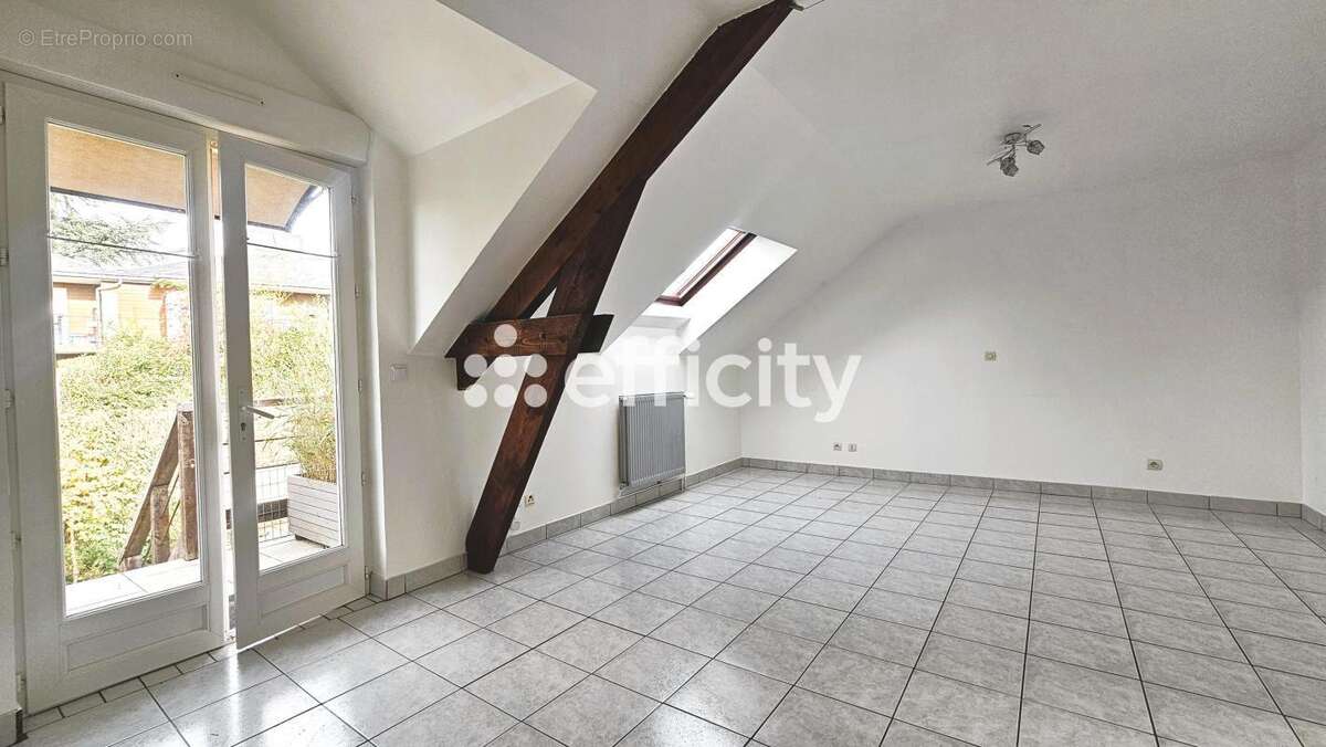 Appartement à DAMPMART