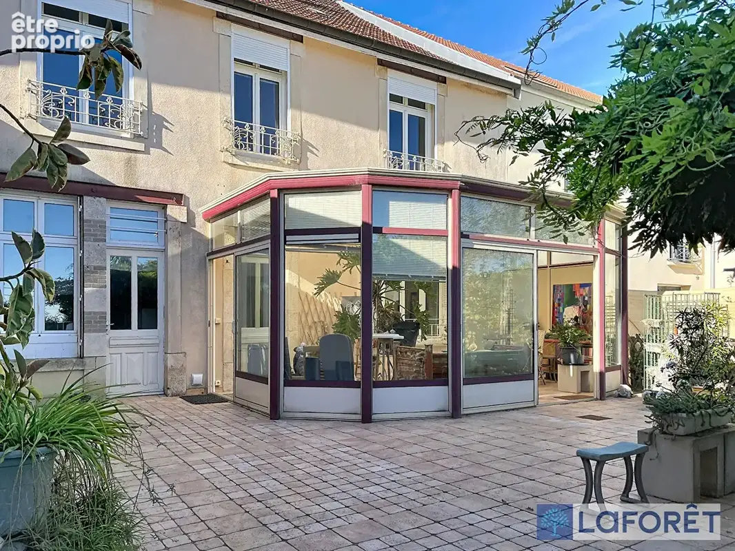 Maison Montigny-le-Roi 9 pièce(s) 340,68 m2 - photo 1