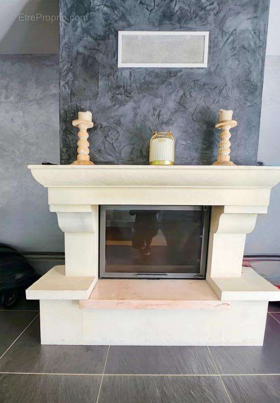 Maison à COLLONGES-SOUS-SALEVE