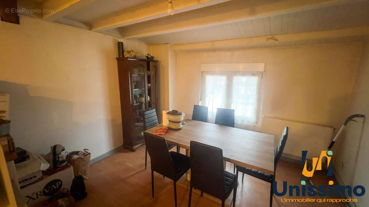 Appartement à NOMMAY