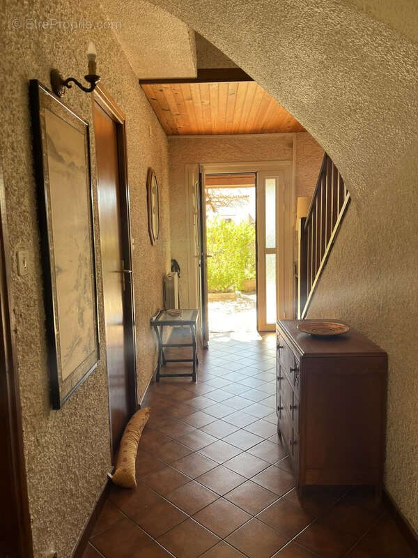 VILLA 2 Faces de Type F4 + Garage et Jardin - photo 7