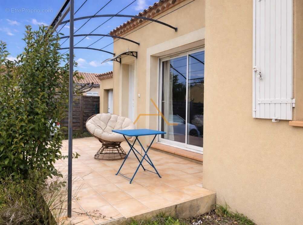 Maison 100 m² à Valreas  - photo 2