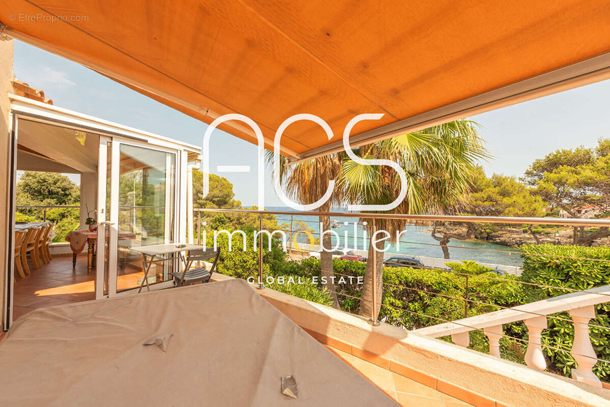 Maison à LES ISSAMBRES