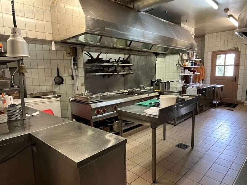 Fonds de commerce d'Hôtel-Restaurant à vendre CORMATIN (71) - photo 19