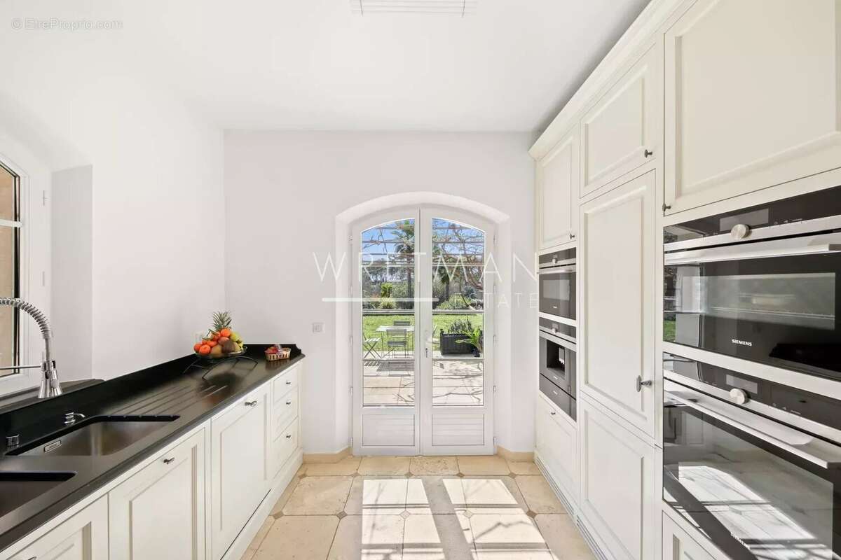 Maison à TRANS-EN-PROVENCE