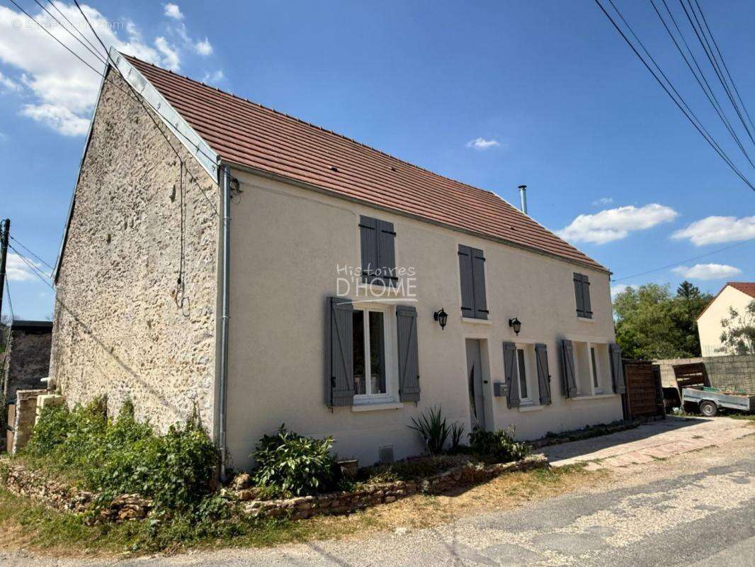 Maison à ROZAY-EN-BRIE