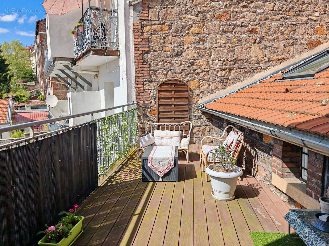 Appartement à SAINT-ETIENNE