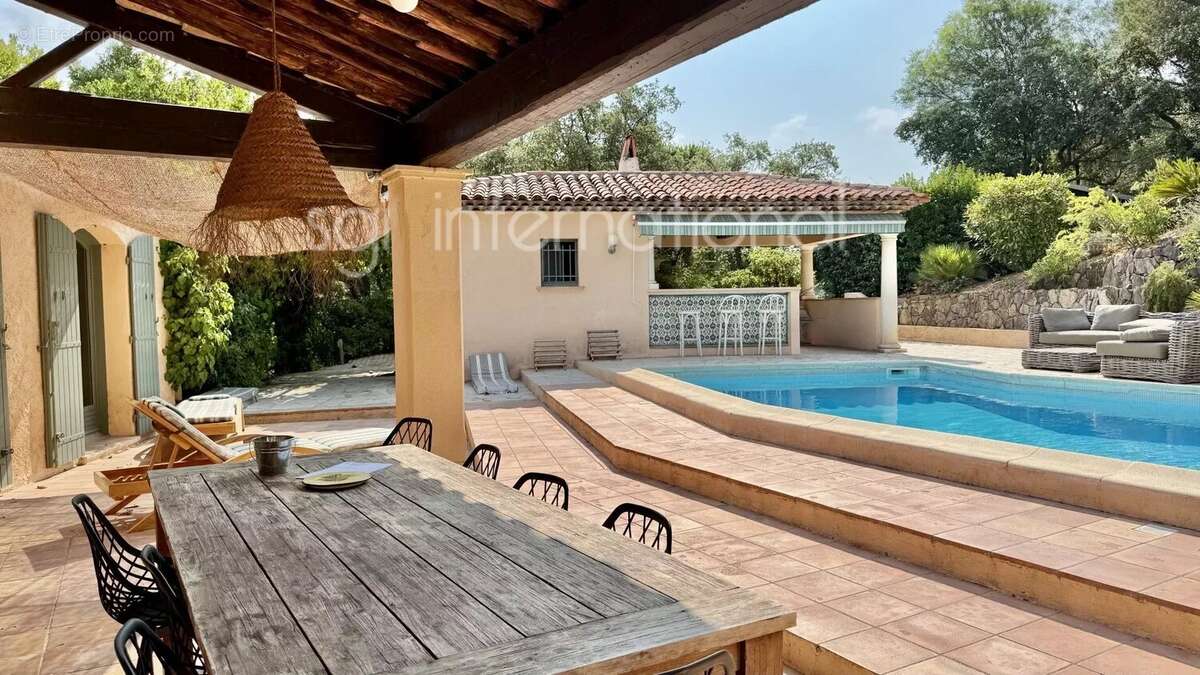 Maison à LA CROIX-VALMER