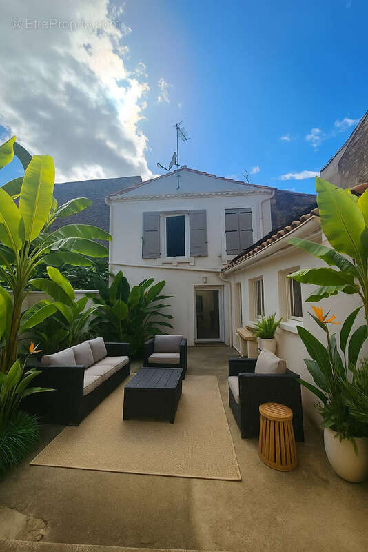 Maison à LUNEL-VIEL