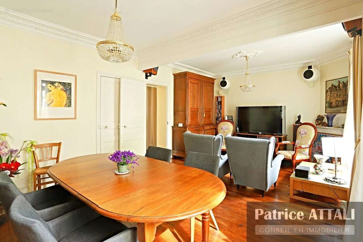 Appartement à PARIS-18E