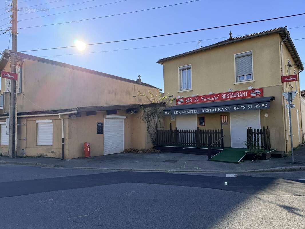 Appartement à PIERRE-BENITE