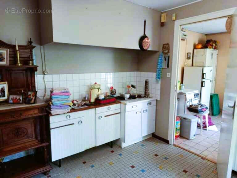 Maison à SAINT-GIRONS-D'AIGUEVIVES