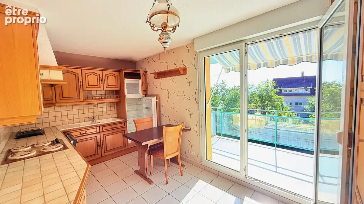 Appartement T3 de 91,62 m2 - Vue exceptionnelle - 2 chambres - Cave - Parking sous-sol - centre ville à pied - photo 2