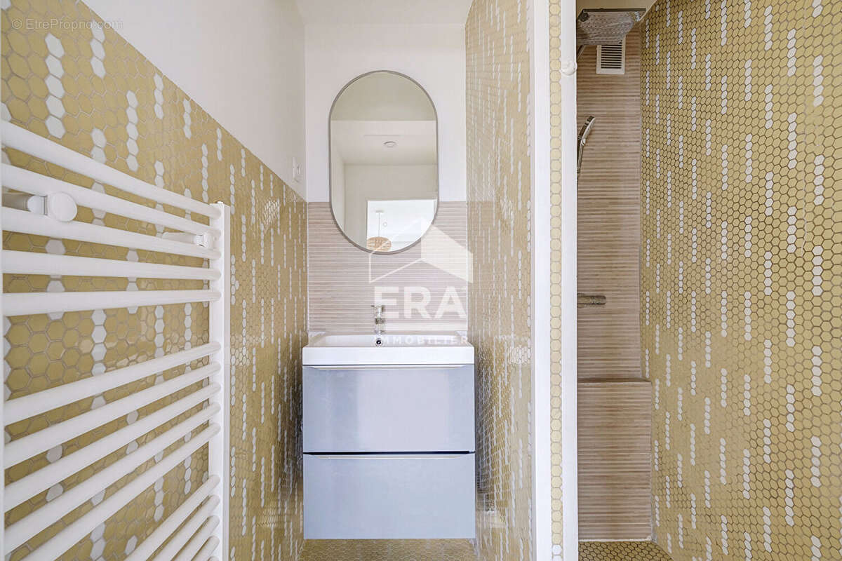 Appartement à PARIS-12E