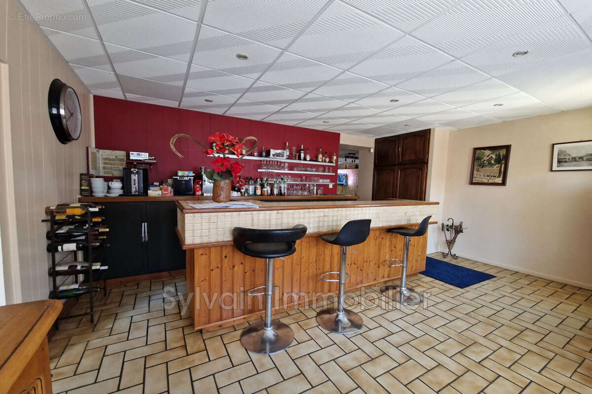 Maison 359 m² à Savignies  - photo 2
