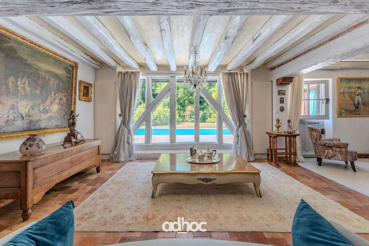 Maison 250 m² à Ardon  - photo 2
