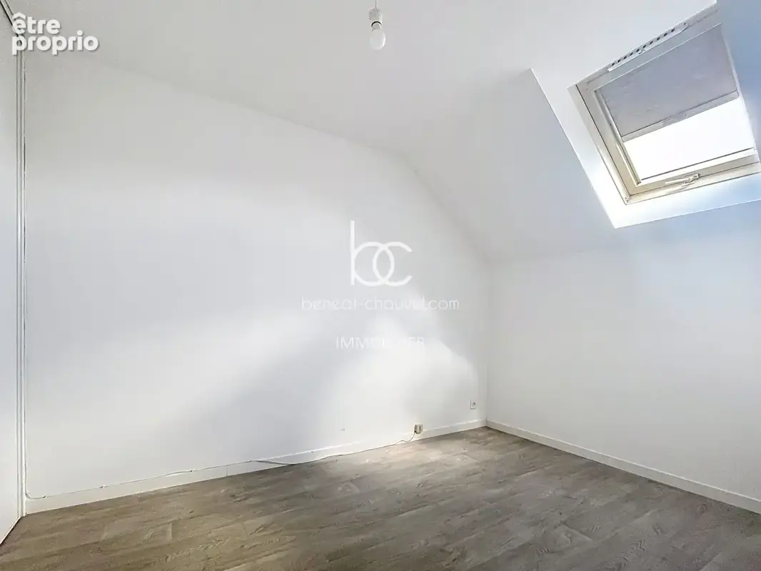 Vannes Quartier Clos Tilhen - Maison / Appartement avec deux chambres 59.02 m² carrez - photo 6