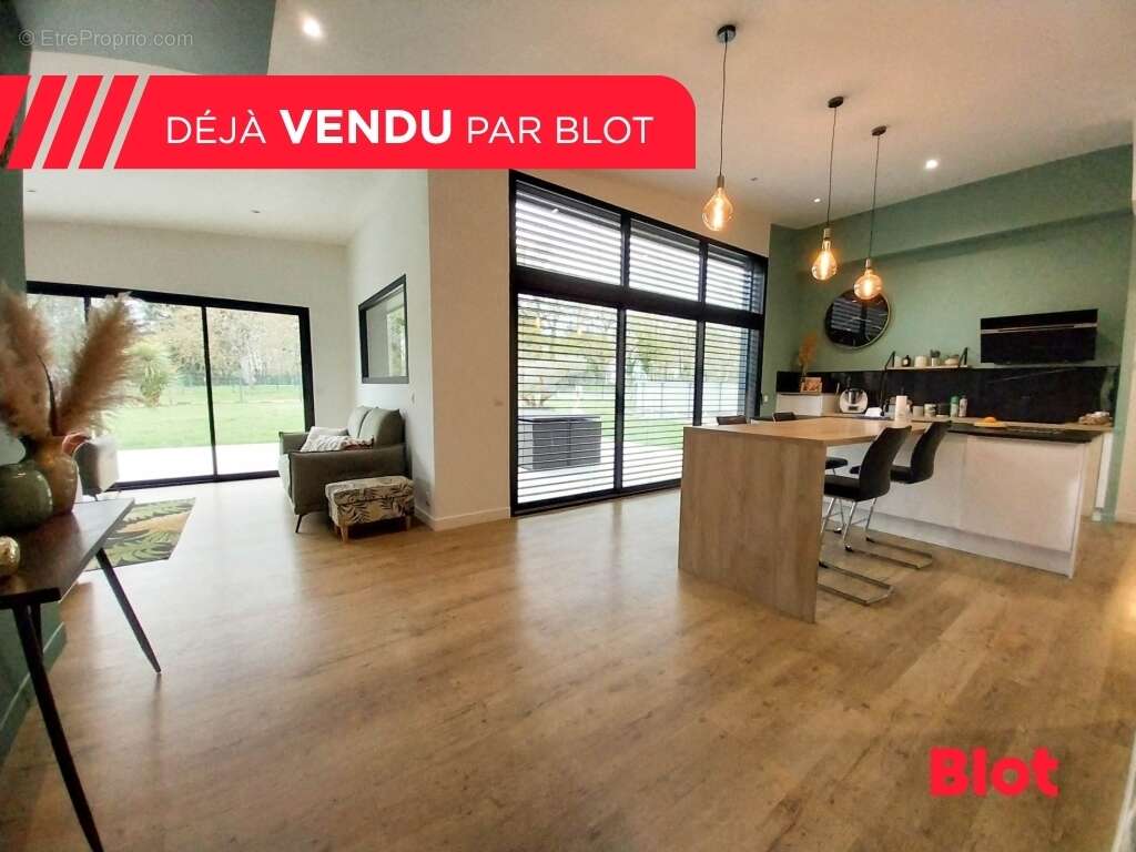 Maison 146 m² à Vieux-Vy-Sur-Couesnon  - photo 3