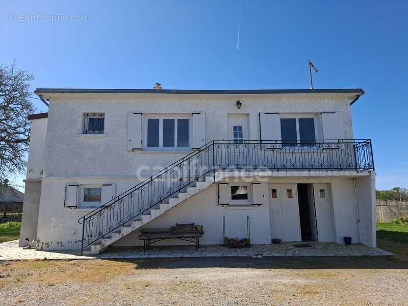 Maison à NOTRE-DAME-DE-RIEZ