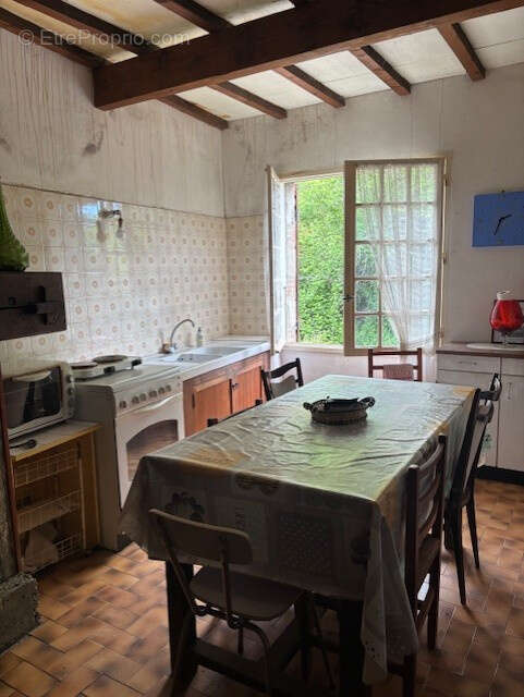 Terrain à LE BURGAUD