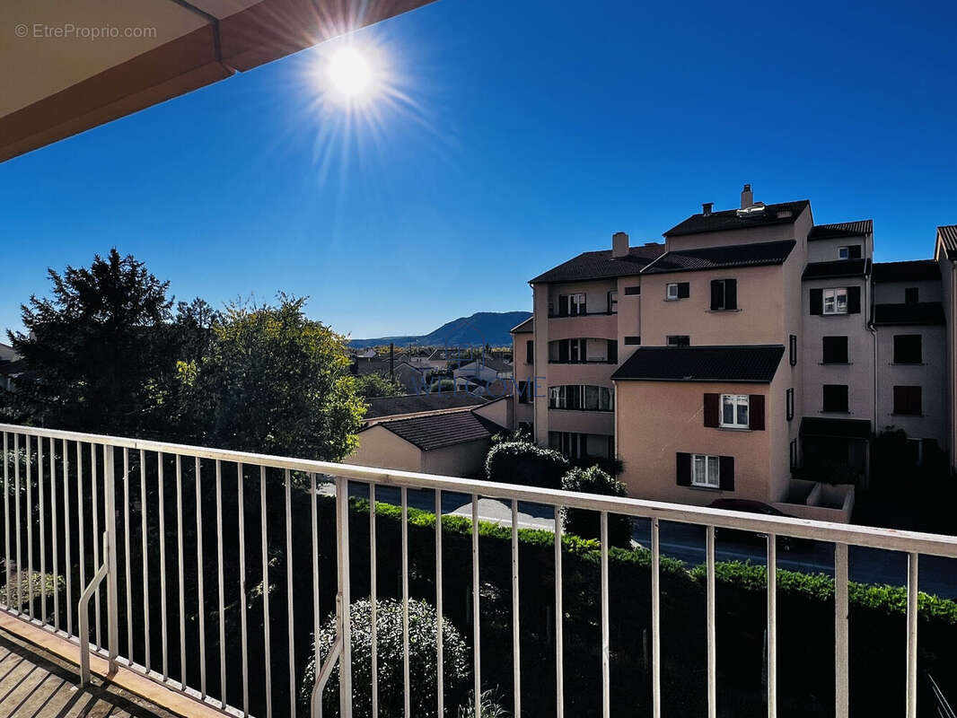 Appartement à BOURG-LES-VALENCE