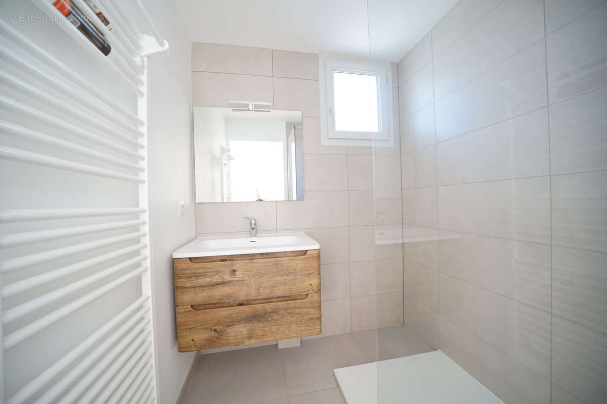 Appartement à MEYLAN