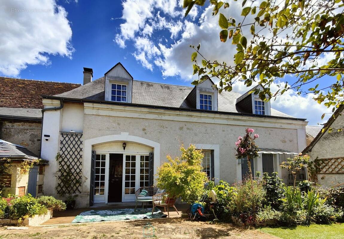 Maison à MONTLOUIS-SUR-LOIRE