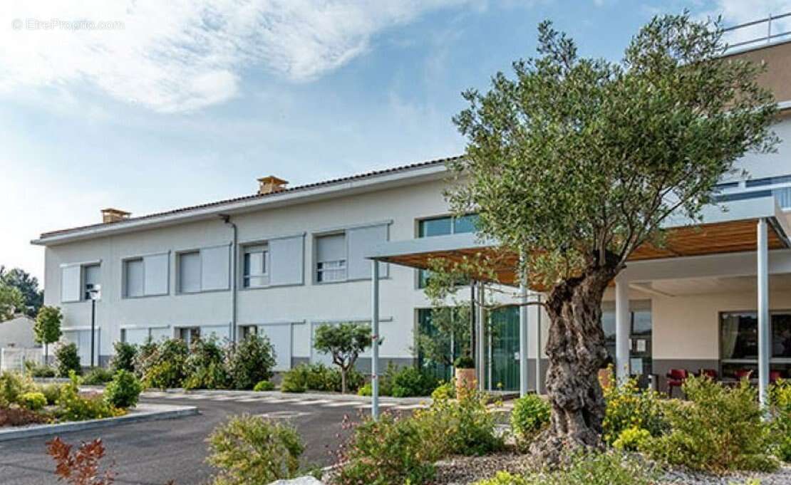 INVESTISSEMENT LOCATIF  ST GEORGES D'ORQUES - Résidence Seniors Notre Dame du Bon Accueil - 6,23%  de rentabilité. - photo 7