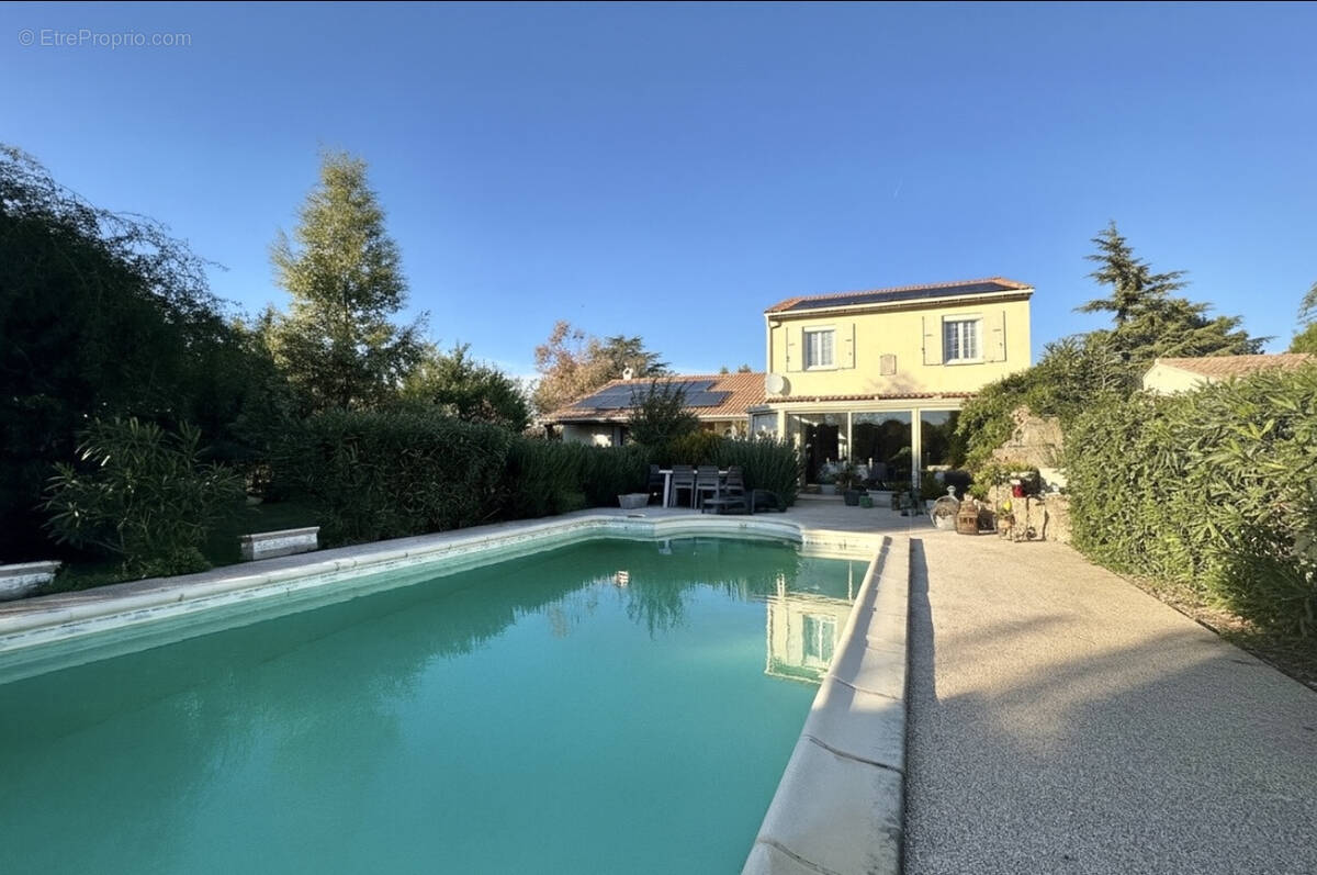 Maison à PIERRELATTE