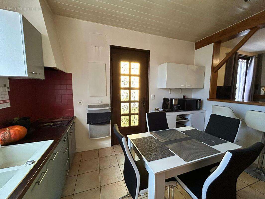 Maison à WARMERIVILLE