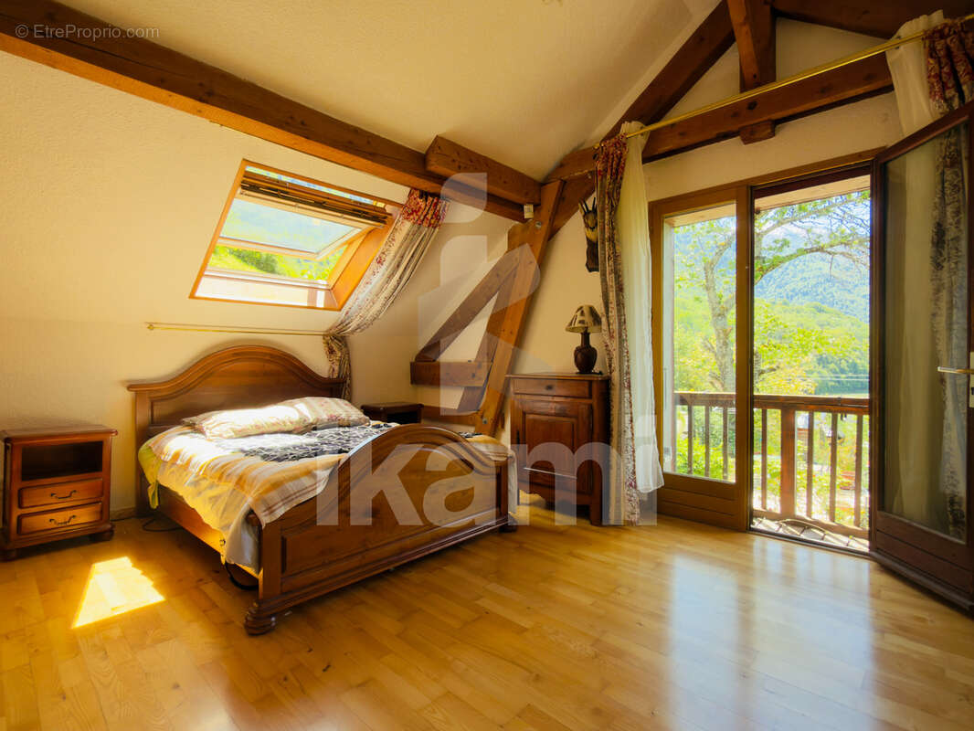 Maison à VAUJANY