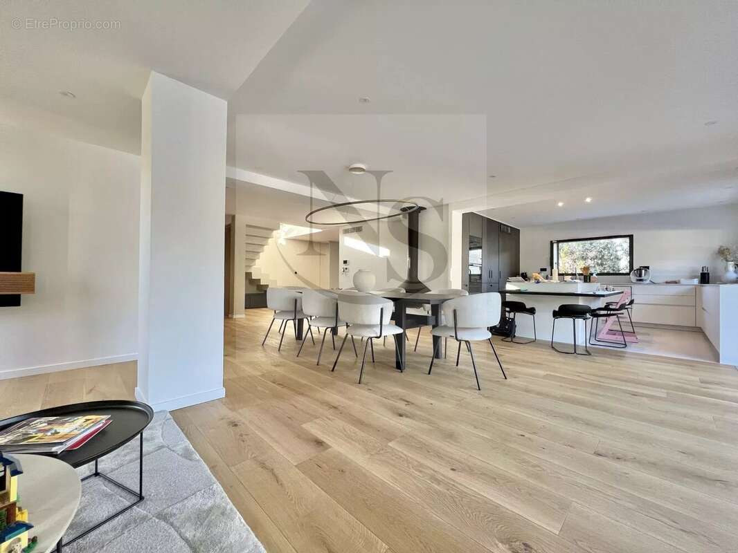 Maison à AIX-EN-PROVENCE